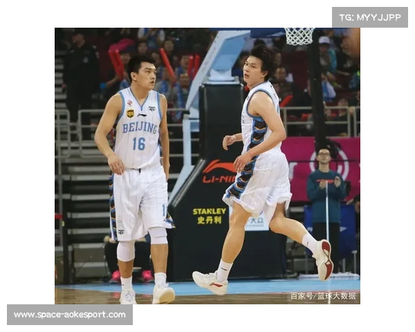 中国击剑名将退役后转型教练与体育管理岗位的多元选择与发展路径分析